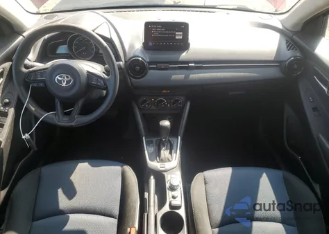 2019 Toyota Yaris L z USA, uszkodzony, nr VIN 3MYDLBYV2KY514575
